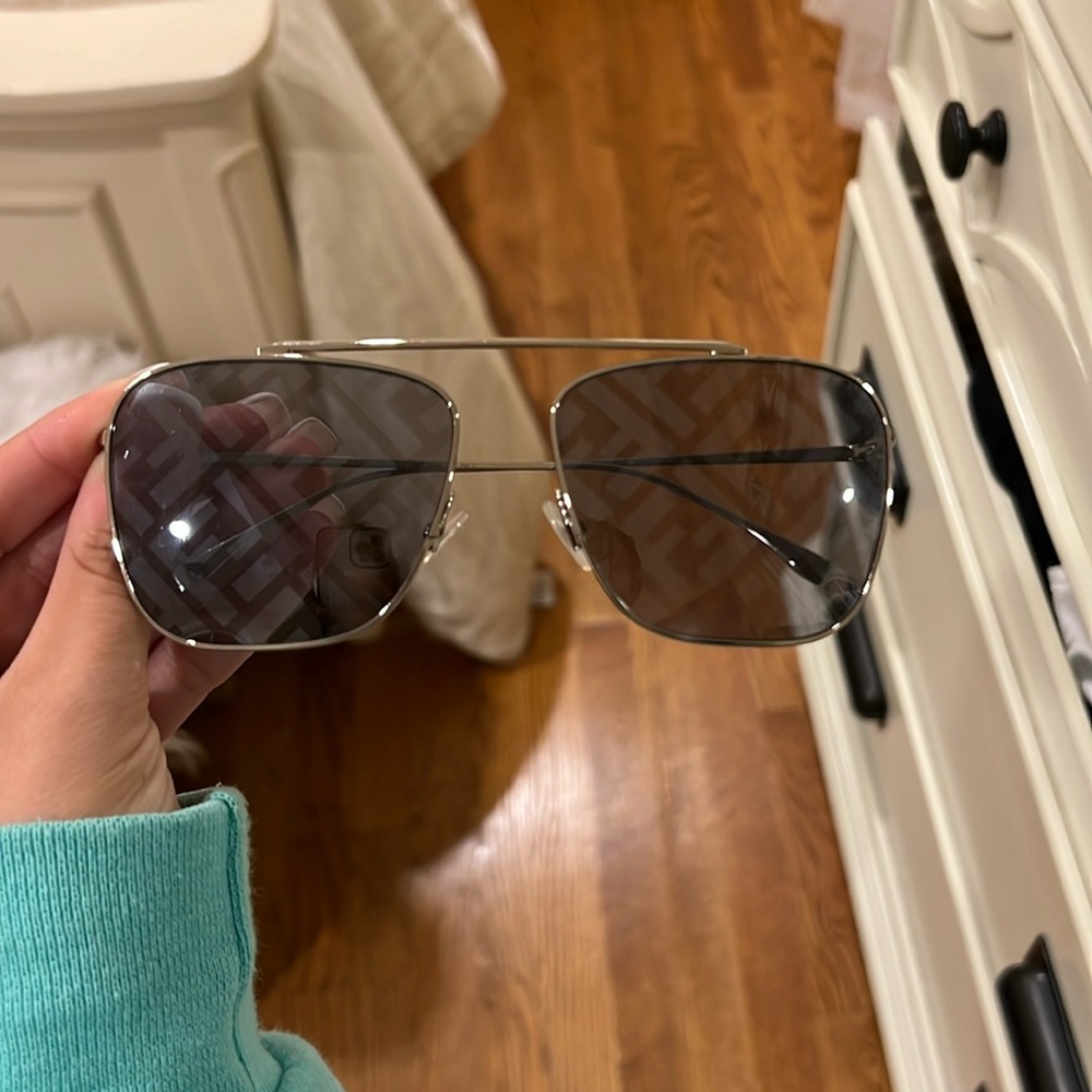 Fendi unisex sunglasess